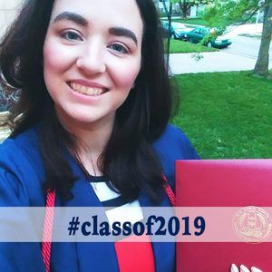 Meet your Posher, Laura